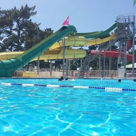 Campsite Mobile-home Climatise 4 Personnes La Palmyre
